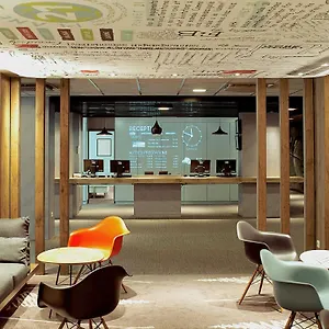 Hotel Ibis Paris Porte D'orleans, Montrouge