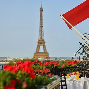 Plaza Athénée - Dorchester Collection ***** París