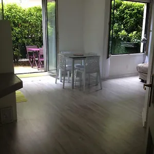 Apartment Le Croix Roussien Centre 