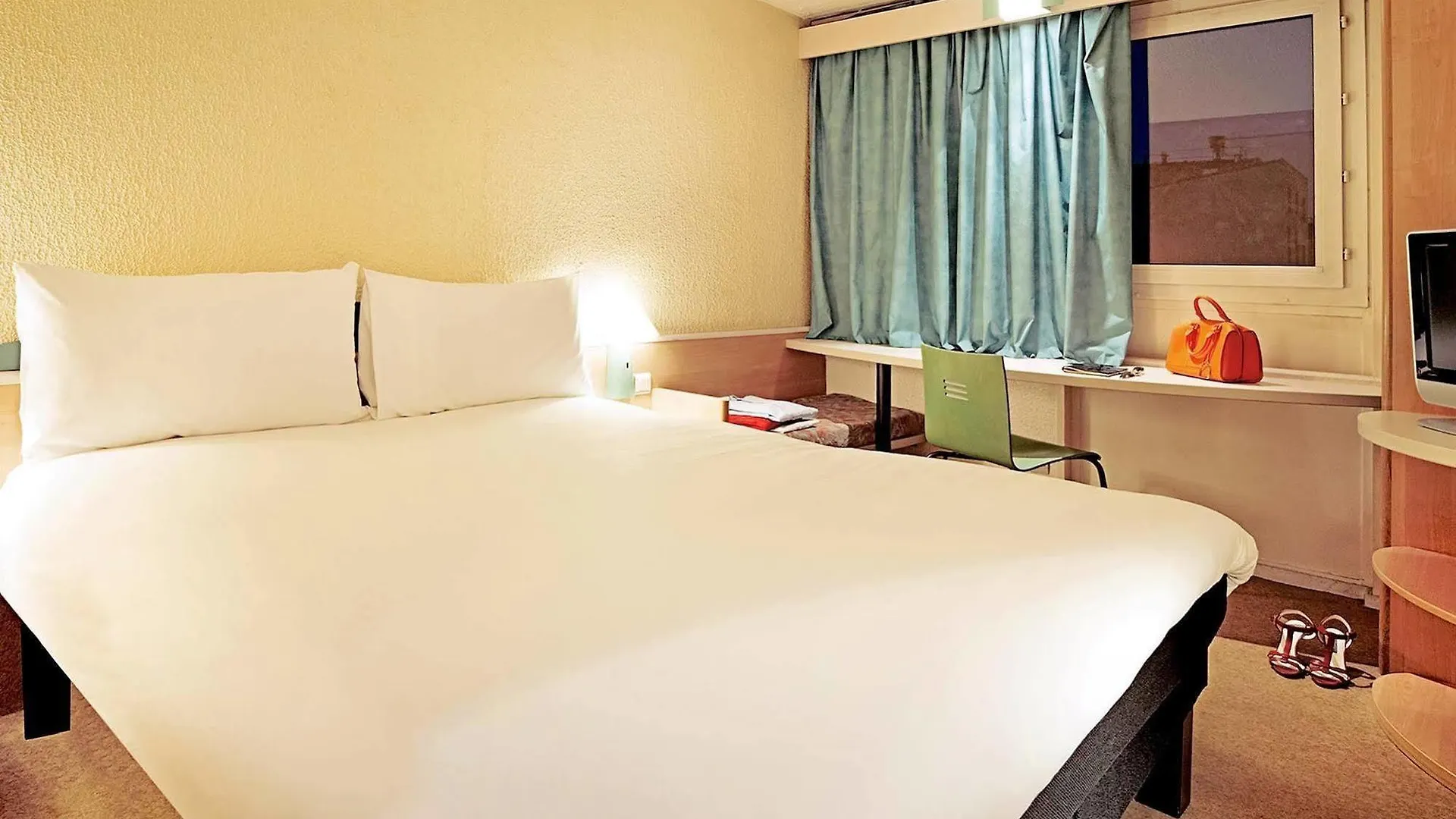 B&B Hotel Paris Nord 2 Cdg Aeroport Roissy-en-France 3*,  Frankrig